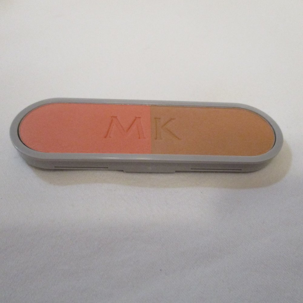 ISLAND SPICE Matte Cheek Blush Contour Duo Spring Summer 2025 Trendy